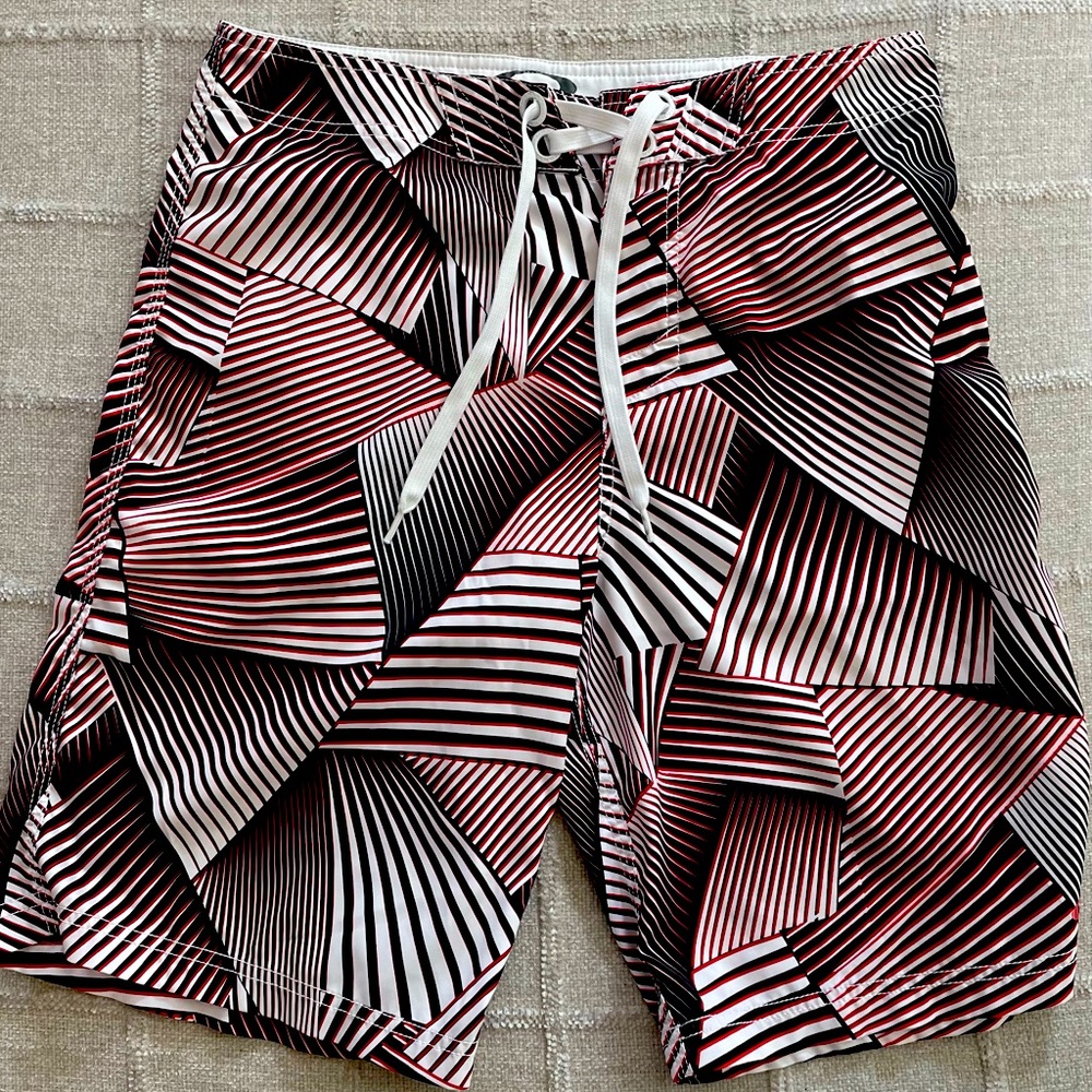 Oakley mens board shorts size 32 waist
